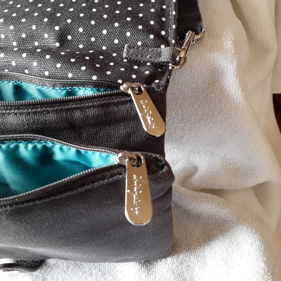 Thirty-one crossbody😀😀😀😀 - Picture 2 of 7